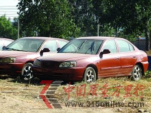 揭秘京城假出租车黑市:开假发票开报废车(图)