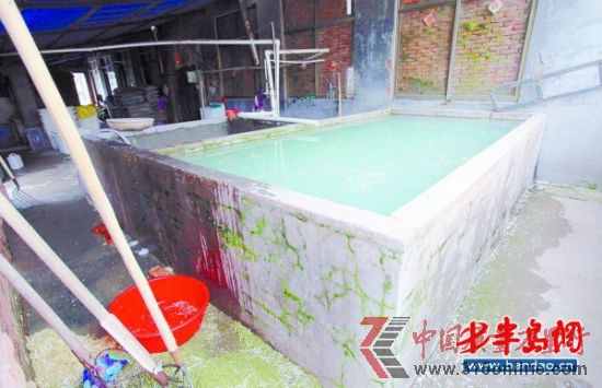 ����һ�Ҷ�ѿ��ϴ��ѿ�ĳ����ر��ࡣ