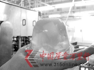 ������С����ϲ����ʳƷ�����š������š��ı������������߱�ʾ��׼���ٸ������������